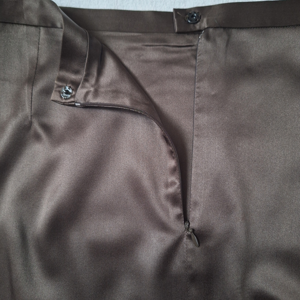 DOLCE& GABBANA Classic Black Pencil Skirt - Picture 10 of 10